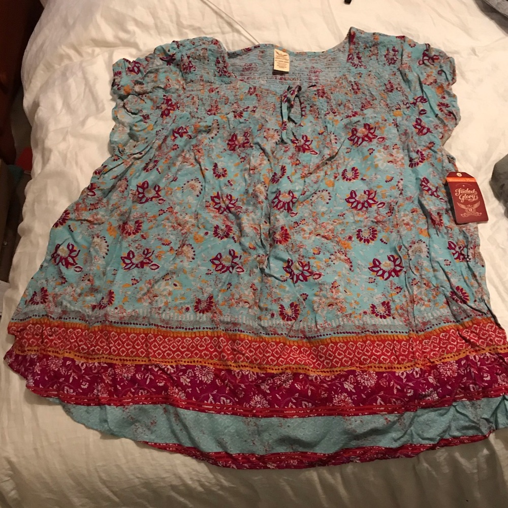 Cute multi color blouse